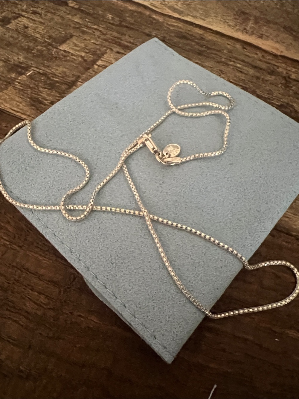 Minimal Sterling Silver Box Chain Necklace for Women - Sleek Everyday Layering - Picture 4 of 4